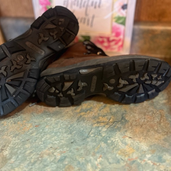 Hi Tec women’s boots size 11 brown - Picture 6 of 7